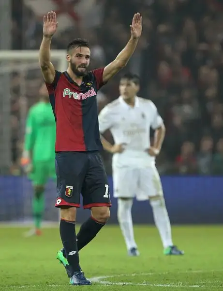 Il Genoa schianta il Milan nell'anticipo della decima giornata di serie A: Ninkovic, Pavoletti e l'autogol di Kucka riportano sulla Terra i rossoneri di Montella.
