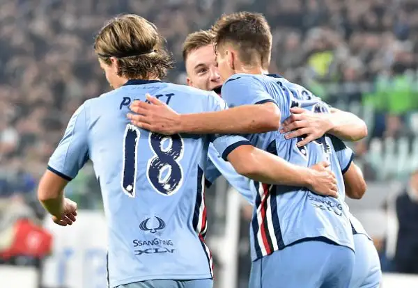 Uno-due nei primi minuti di Mandzukic e Chiellini, i doriani dimezzano le distanze con Schick ma vengono affondati dalla rete di Pjanic e ancora da Chiellini.