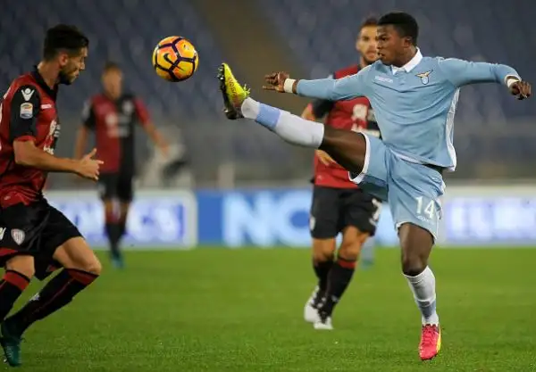 Poker della Lazio al Cagliari, Keita, Immobile (doppietta) e Felipe Anderson travolgono i sardi, 9 gol subiti in 2 gare.