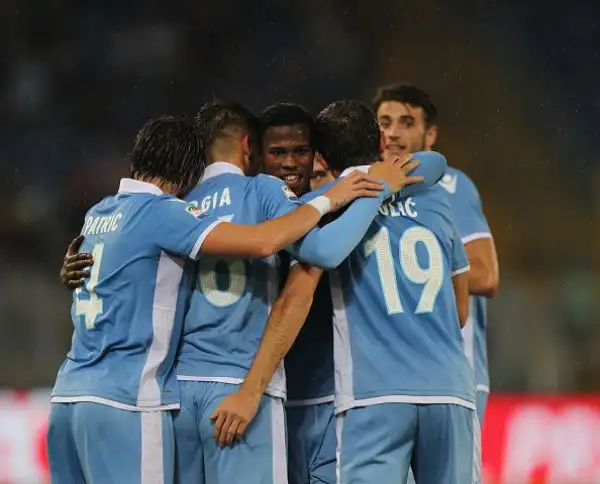 Poker della Lazio al Cagliari, Keita, Immobile (doppietta) e Felipe Anderson travolgono i sardi, 9 gol subiti in 2 gare.