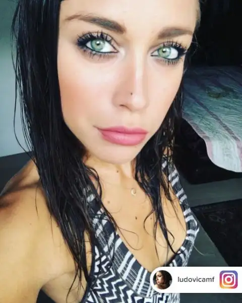 Alcuni scatti tratti da Instagram della bellissima velina di “Striscia la Notizia”.