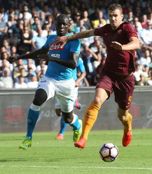 Dzeko affonda il Napoli. La Roma vince al San Paolo e vola al secondo posto.