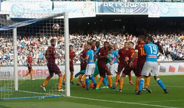 Dzeko affonda il Napoli. La Roma vince al San Paolo e vola al secondo posto.