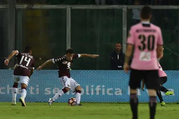 Pista, arriva il Torino. L’ultima partita dell’ottava giornata di Serie A è un autentico show dei granata, che travolgono il Palermo al “Barbera” irrompendo in zona Europa League.