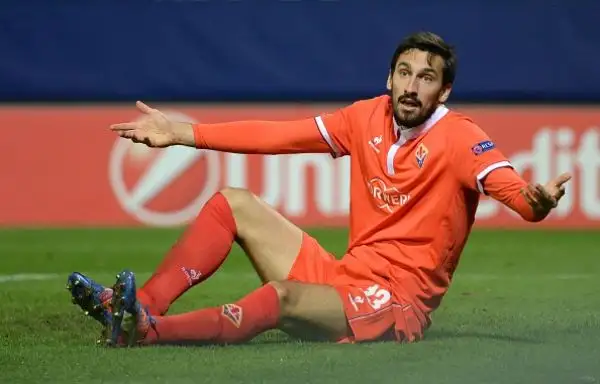 Tutto facile per i viola, che centrano il primo successo esterno della stagione in Europa ipotecando il passaggio del turno con una doppietta di Kalinic e un gol di Babacar.