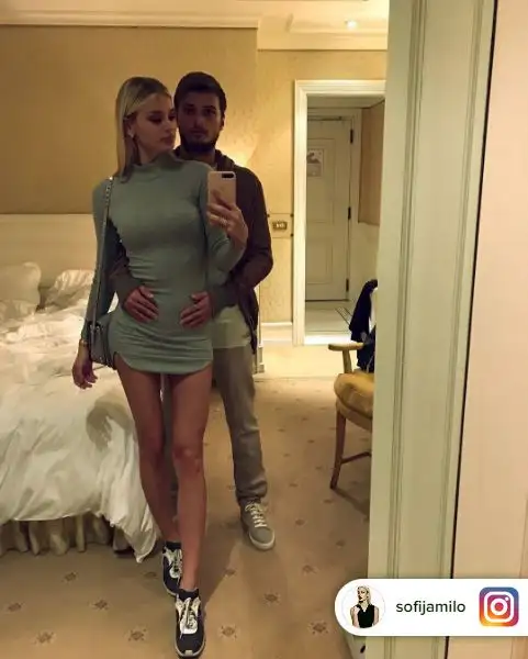 La bellissima top model serba è, già dai tempi della sua esperienza all'Inter, la musa dell'attaccante Adem Lijaic che sta trovando la maturazione nel Toro sotto le cure di Sinisa Mihajlovic.