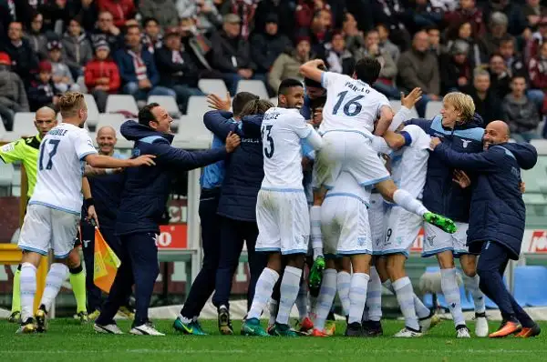 Pareggio show tra Torino e Lazio: i granata, avanti con Iago Falque, si fanno rimontare da Immobile e Murgia, ma trovano in extremis il 2-2 con Ljajic dal dischetto.