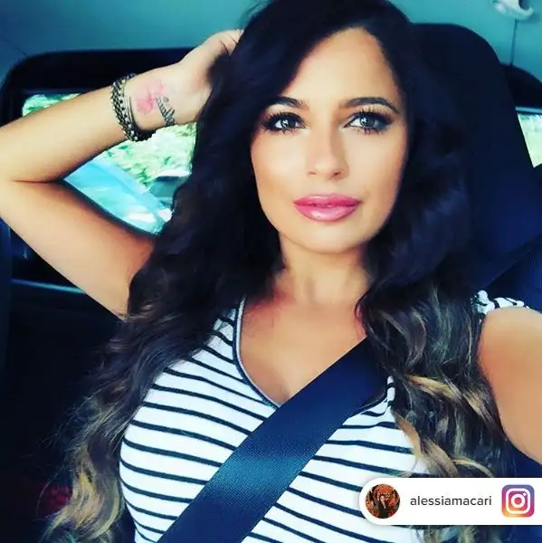 Irlandese di Dublino, ma di origini laziali, la fresca vincitrice del Grande fratello VIP è anche una grande tifosa del Forsinone e ha appena superato i 600.000 fan su Instagram.