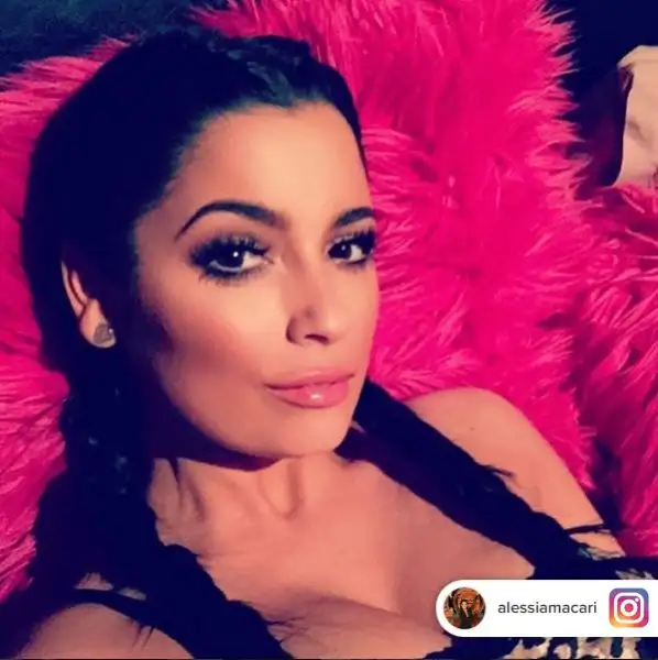 Irlandese di Dublino, ma di origini laziali, la fresca vincitrice del Grande fratello VIP è anche una grande tifosa del Forsinone e ha appena superato i 600.000 fan su Instagram.