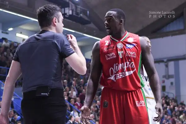 L'Olimpia soffre ma vince ancora in trasferta e si conferma capolista.