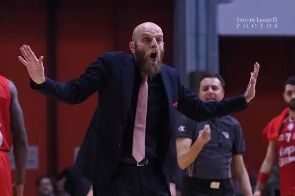 L'Olimpia soffre ma vince ancora in trasferta e si conferma capolista.