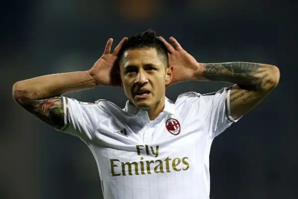Il Milan travolge l'Empoli nello spettacolare anticipo di serie A giocato al Castellani. I rossoneri trionfano grazie alla prima doppietta di Lapadula in A, a un autogol e al gol di Suso.