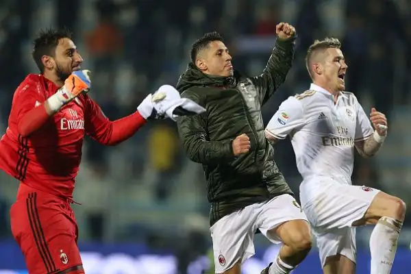 Il Milan travolge l'Empoli nello spettacolare anticipo di serie A giocato al Castellani. I rossoneri trionfano grazie alla prima doppietta di Lapadula in A, a un autogol e al gol di Suso.