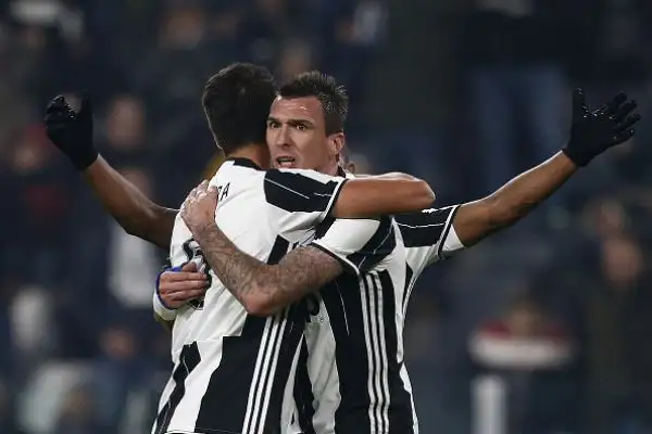 Juventus, facile tris al Pescara. Khedira, Mandzukic e Hernanes mettono pressione alla Roma, ora a -7.