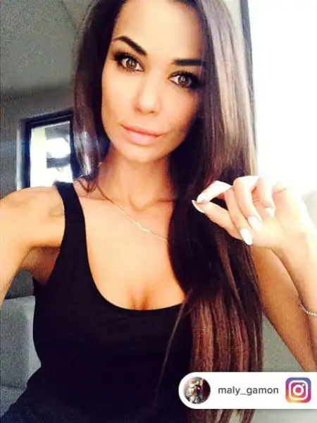 Da tempo fidanzata col talento polacco del Leicester Bartosz Kapustka, la splendida modella polacca ha un seguitissimo profilo Instagram ed è già nei cuori dei tifosi inglesi.