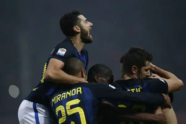 Perisic riagguanta il Milan al 92': 2-2. Il derby di Milan finisce con un pareggio spettacolare.