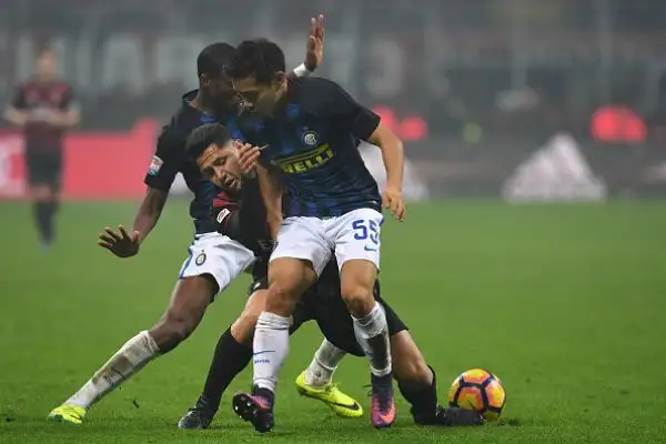 Perisic riagguanta il Milan al 92': 2-2. Il derby di Milan finisce con un pareggio spettacolare.