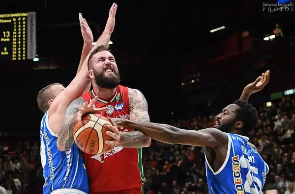 Settima vittoria di fila in campionato per l'Olimpia, capolista imbattuta.