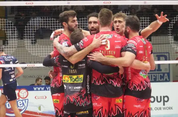 Zaytsev e compagni, alla prima con Bernardi come allenatore, tornano alla vittoria.