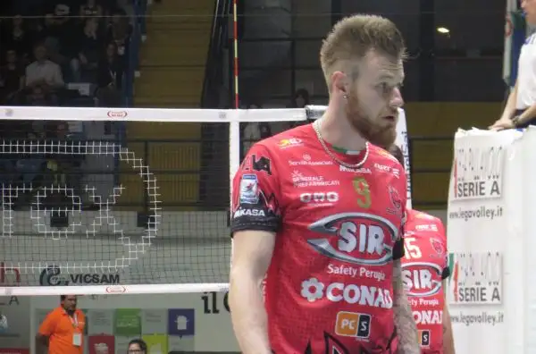 Zaytsev e compagni, alla prima con Bernardi come allenatore, tornano alla vittoria.