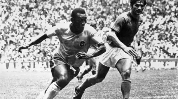 "O Rei" è l'unico giocatore della storia ad aver vinto tre Mondiali.