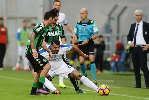 Scioccante sconfitta del Sassuolo, piegato in casa per 3-0 dall'Atalanta sempre più lanciata grazie ai gol di Gomez, Caldara e Conti: ora i neroverdi sono quintultimi.