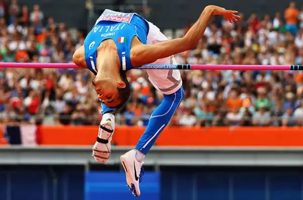 Luglio: Gianmarco Tamberi si laurea campione d'Europa nel salto in alto. Un infortunio però gli impedisce di prendere parte alle Olimpiadi.