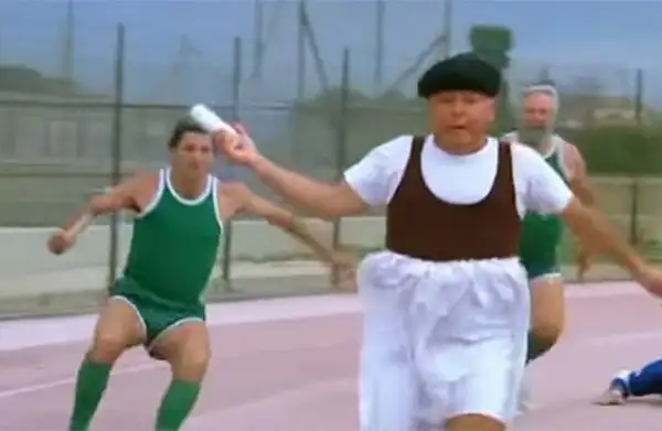 Ultimo staffettista è protagonista di una frazione esplosiva.