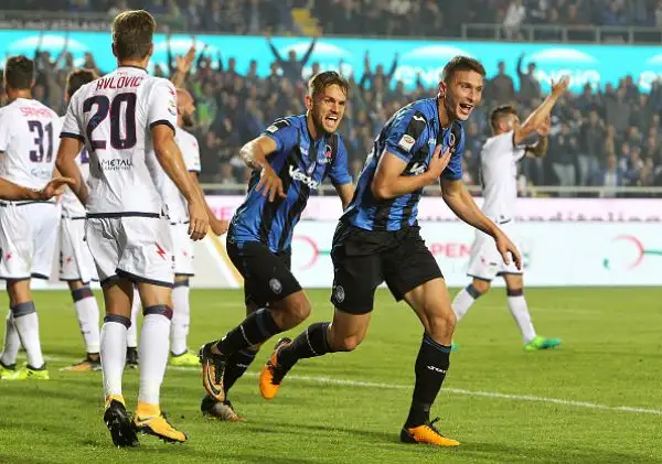 I bergamaschi schiantano il Crotone con una doppietta del Papu Gomez e le reti di Petagna, Caldara e Ilicic.