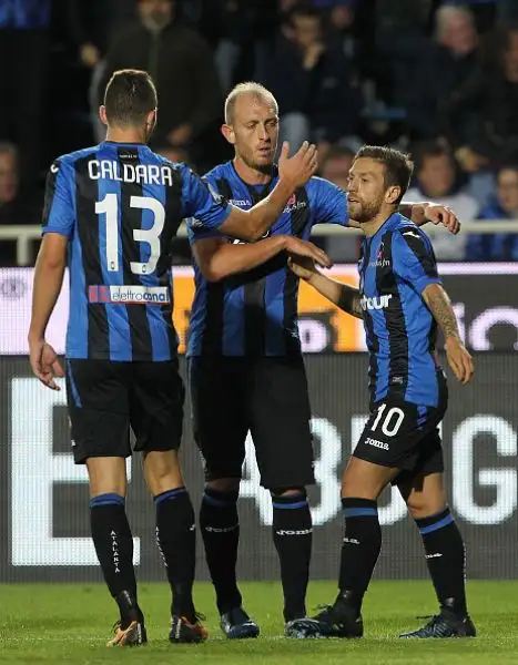 I bergamaschi schiantano il Crotone con una doppietta del Papu Gomez e le reti di Petagna, Caldara e Ilicic.
