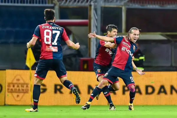 Dopo un primo tempo con poche emozioni il 'Grifone' passa nella ripresa con Laxalt, ma poi arretra e si fa riacciuffare da Hetemaj: un punto a testa.