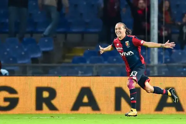Dopo un primo tempo con poche emozioni il 'Grifone' passa nella ripresa con Laxalt, ma poi arretra e si fa riacciuffare da Hetemaj: un punto a testa.