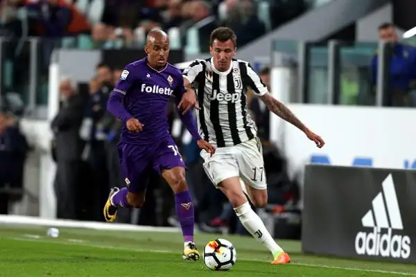 Nel primo tempo la Juve soffre, pur non concedendo nulla alla Viola. Nella ripresa i bianconeri crescono e trovano il gol vittoria con Mandzukic, servito da Cuadrado, sfuggito alla marcatura di Gaspar