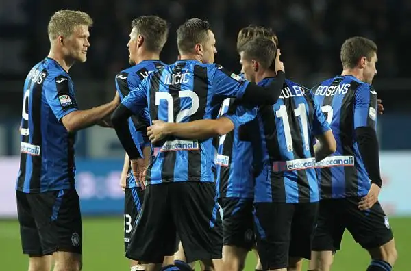 Succede tutto nel secondo tempo con i bergamaschi capaci di segnare tre gol con Freuler, Ilicic e Kurtic che confezionano la vittoria per i padroni di casa.