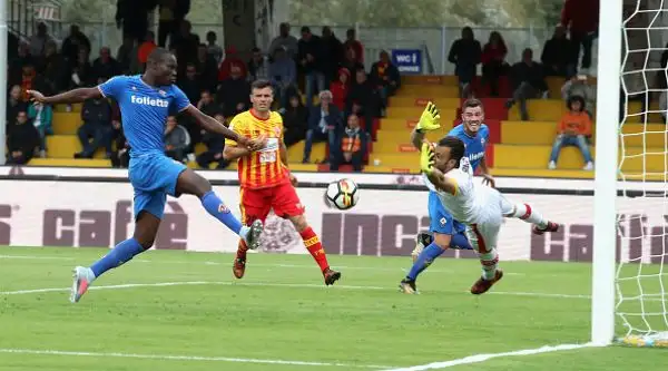 Comoda vittoria dei viola contro gli Stregoni sempre più in difficoltà: per i sanniti nono ko consecutivo.
