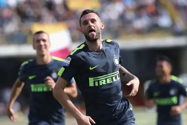 Il Benevento lotta, ma vince l'Inter grazie alla doppietta di Brozovic.