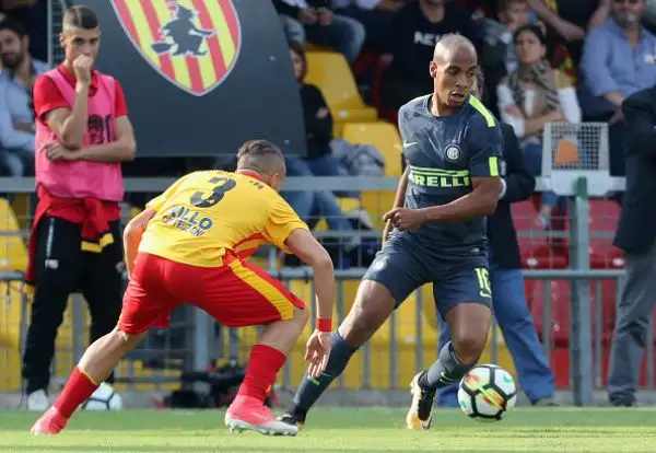 Il Benevento lotta, ma vince l'Inter grazie alla doppietta di Brozovic.