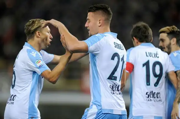 Milincovic-Savic e Lulic portano al doppio vantaggio i biancocelesti. Poi, dopo un rigore sbagliato da Immobile, il Bologna la riapre ma non riesce a raggiungere il 2-2.
