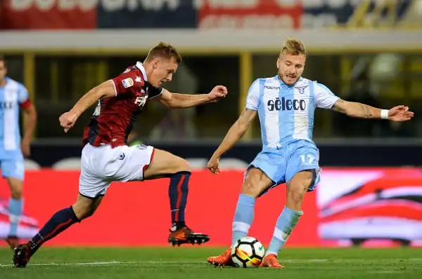 Milincovic-Savic e Lulic portano al doppio vantaggio i biancocelesti. Poi, dopo un rigore sbagliato da Immobile, il Bologna la riapre ma non riesce a raggiungere il 2-2.