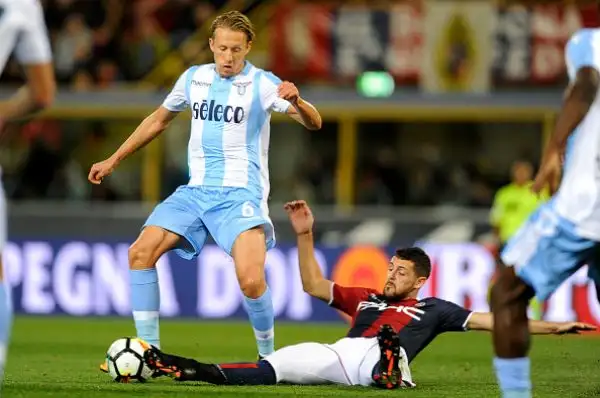 Milincovic-Savic e Lulic portano al doppio vantaggio i biancocelesti. Poi, dopo un rigore sbagliato da Immobile, il Bologna la riapre ma non riesce a raggiungere il 2-2.