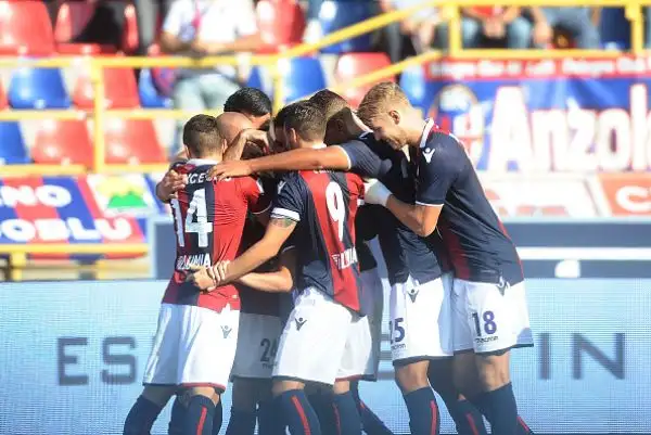 I felsinei si aggiudicano la sfida tutta emiliana con la Spal, grazie ad un gol di Poli e un'autorete di Salamon. Inutile il timbro di Antenucci.