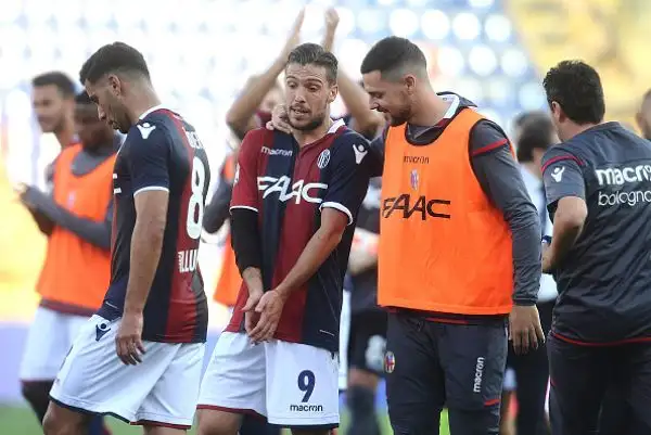 I felsinei si aggiudicano la sfida tutta emiliana con la Spal, grazie ad un gol di Poli e un'autorete di Salamon. Inutile il timbro di Antenucci.