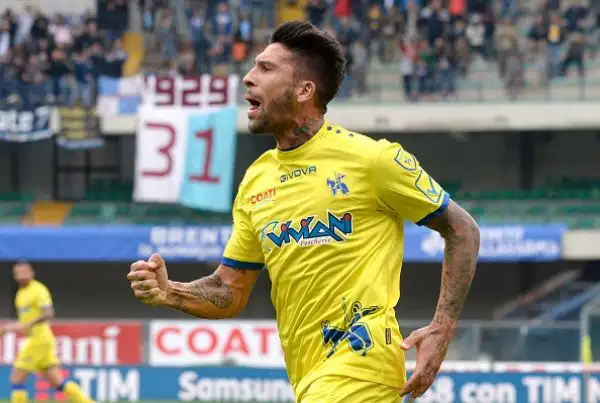 Grande rimonta del Chievo con un super Castro dopo la rete di Simeone.