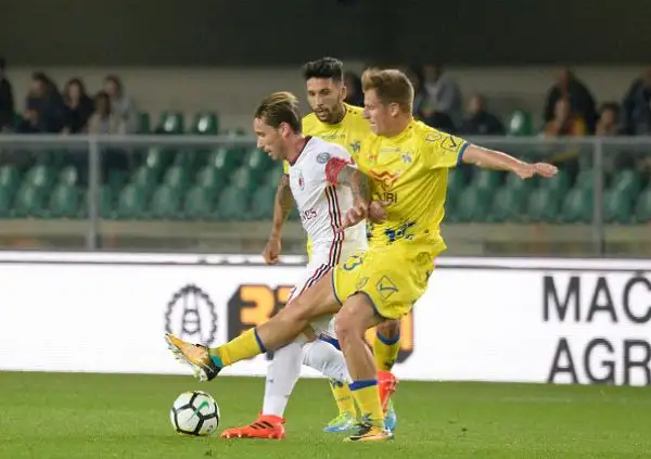 Travolgente Milan, che in casa del Chievo si ritrova e vince con la rete di Suso, l’autogol di Cesar propiziato sempre dallo spagnolo, la prima rete in serie A di Calhanoglu e Kalinic.
