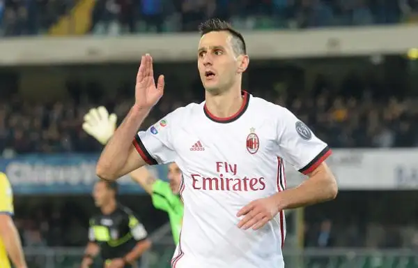 Travolgente Milan, che in casa del Chievo si ritrova e vince con la rete di Suso, l’autogol di Cesar propiziato sempre dallo spagnolo, la prima rete in serie A di Calhanoglu e Kalinic.