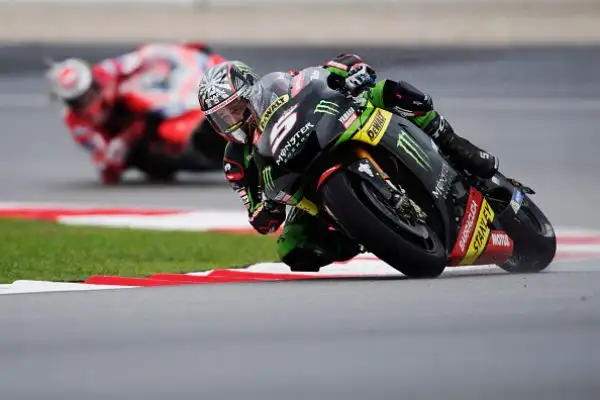 Il Dovi si mette alle spalle Lorenzo e Zarco. Solo quarto il leader della classifica generale Marc Marquez, ora a +21 su Dovizioso. Deludono le Yamaha ufficiali:  Rossi è settimo, Viñales nono.