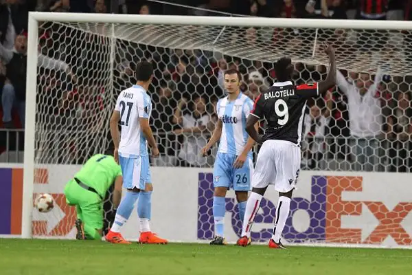 La Lazio rimonta e supera il Nizza nella terza giornata di Europa League con una rete di Caicedo e la doppietta di Milinkovic-Savic, di Mario Balotelli il gol dei padroni di casa.