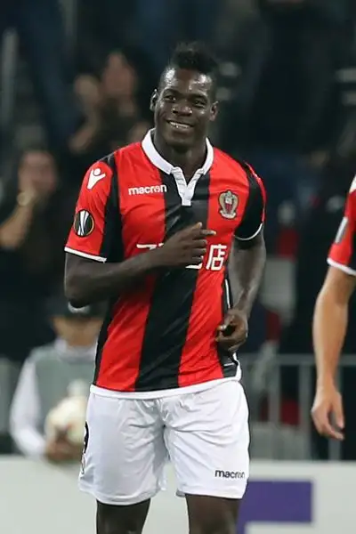 La Lazio rimonta e supera il Nizza nella terza giornata di Europa League con una rete di Caicedo e la doppietta di Milinkovic-Savic, di Mario Balotelli il gol dei padroni di casa.