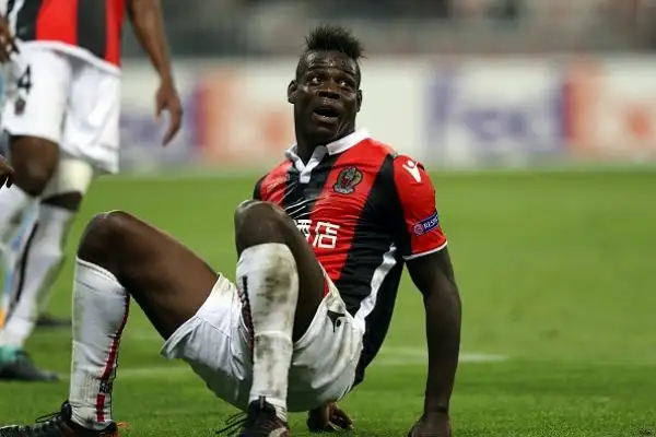 La Lazio rimonta e supera il Nizza nella terza giornata di Europa League con una rete di Caicedo e la doppietta di Milinkovic-Savic, di Mario Balotelli il gol dei padroni di casa.