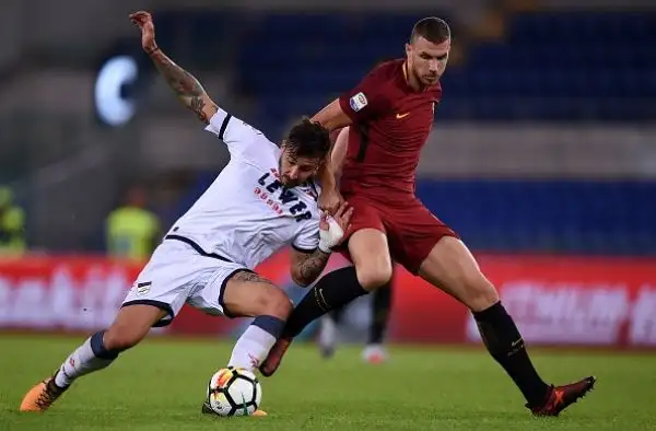 Vittoria di misura per la squadra di di Francesco contro i pitagorici grazie a un rigore di Perotti nel primo tempo.